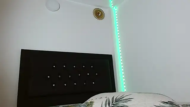 Adele Rush online show from 24, 2, 2025