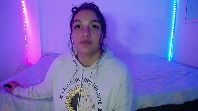 Laurenkenner  online show from 21, 3, 2025