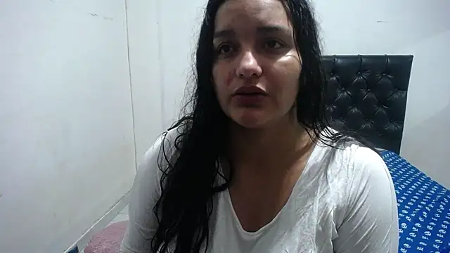 Snapshot of Laurenkenner_ chatting on 13, 12, 2025 Laurenkenner online show from 13, 12, 2025