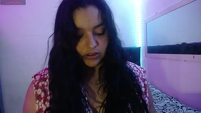 Laurenkenner  online show from 23, 9, 2025