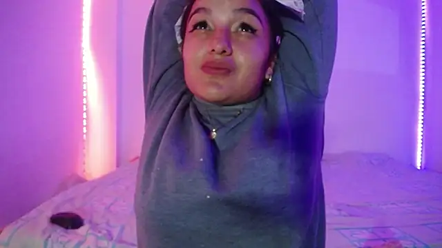 Laurenkenner  online show from 22, 3, 2025