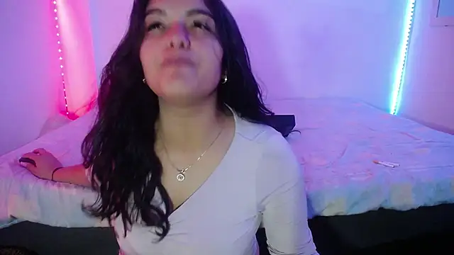 Laurenkenner  online show from 19, 3, 2025