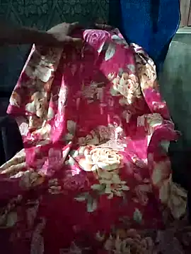 Snapshot of Ralisha_Rani chatting on 10, 11, 2025 Ralisha Rani online show from 10, 11, 2025