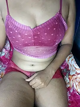 Snapshot of Ralisha_Rani chatting on 9, 11, 2025 Ralisha Rani online show from 9, 11, 2025