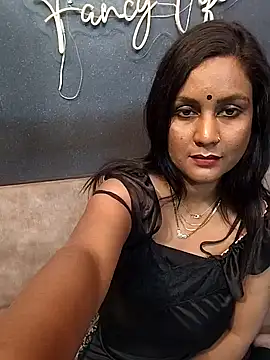 silky queen online show from 18, 12, 2024