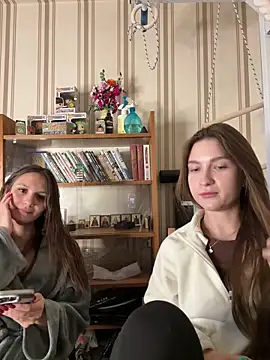 sweety secret  online show from 28, 10, 2025