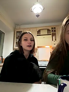 sweety secret  online show from 19, 11, 2025