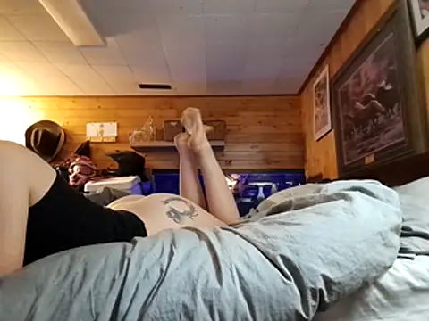 Ryan and Aurora online show from 4, 3, 2026