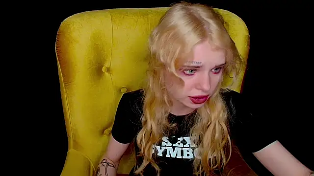 MisssLola online show from 15, 9, 2025