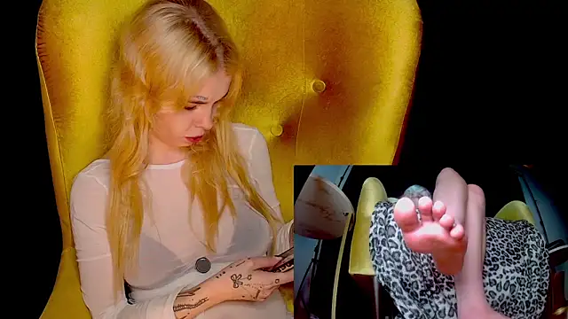 MisssLola online show from 8, 10, 2025