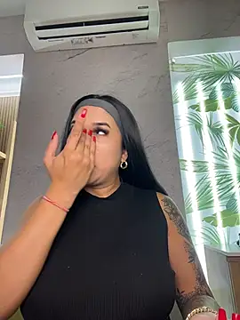 Snapshot of kiim_taaylor chatting on 30, 11, 2025 kiim taaylor online show from 30, 11, 2025