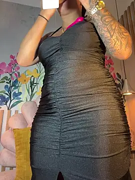 Snapshot of kiim_taaylor chatting on 2, 11, 2025 kiim taaylor online show from 2, 11, 2025