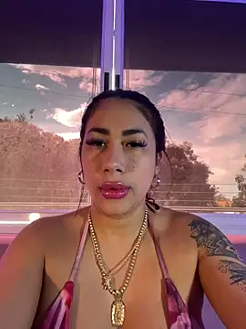 Snapshot of kiim_taaylor chatting on 29, 10, 2025 kiim taaylor online show from 29, 10, 2025