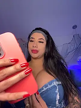 Snapshot of kiim_taaylor chatting on 28, 11, 2025 kiim taaylor online show from 28, 11, 2025