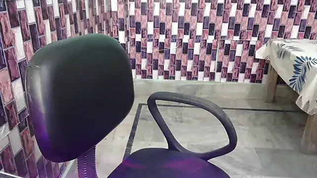 Snapshot of N-Natasha chatting on 19, 9, 2025 N-Natasha online show from 19, 9, 2025