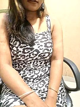 Snapshot of N-Natasha chatting on 3, 3, 2025 N-Natasha online show from 3, 3, 2025