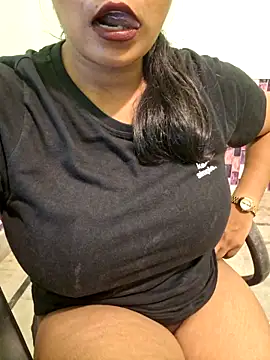 Snapshot of N-Natasha chatting on 27, 9, 2025 N-Natasha online show from 27, 9, 2025