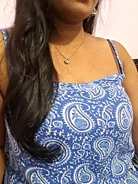 Snapshot of N-Natasha chatting on 30, 10, 2025 N-Natasha online show from 30, 10, 2025