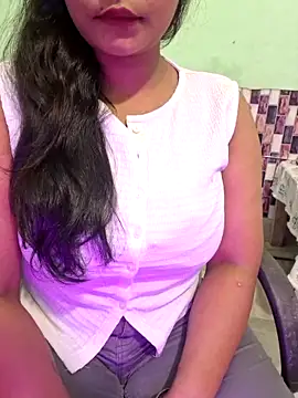 Snapshot of N-Natasha chatting on 18, 9, 2025 N-Natasha online show from 18, 9, 2025