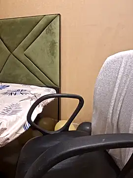 Snapshot of N-Natasha chatting on 1, 3, 2025 N-Natasha online show from 1, 3, 2025