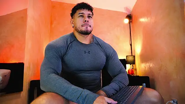 MassimoWalton2 online show from 2, 6, 2026