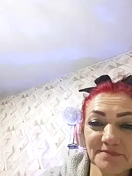 SweetLeila40 online show from 17, 4, 2026