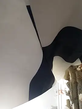 SweetLeila40 online show from 3, 4, 2026