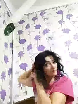 SweetLeila40 online show from 3, 2, 2025