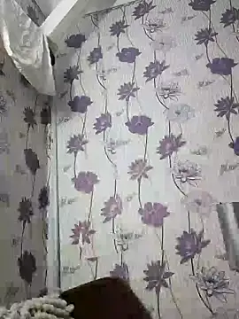 SweetLeila40 online show from 14, 2, 2025