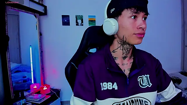 juniior 2311  online show from 5, 3, 2026