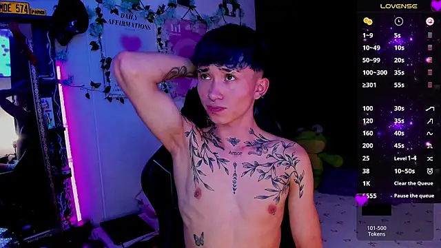 juniior 2311  online show from 10, 9, 2025