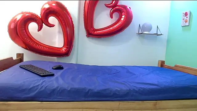 evaleribigtits18 online show from 17, 2, 2026