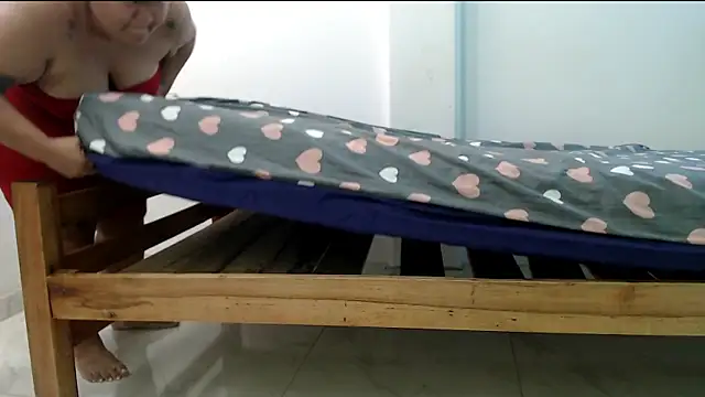 evaleribigtits18 online show from 10, 3, 2026