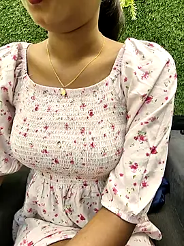 yhona darling online show from 31, 3, 2026