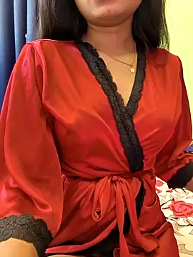 yhona darling online show from 29, 4, 2026