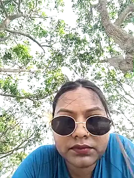 Hot Urvi online show from 27, 4, 2026