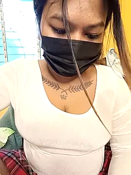 Hot Urvi online show from 7, 5, 2026