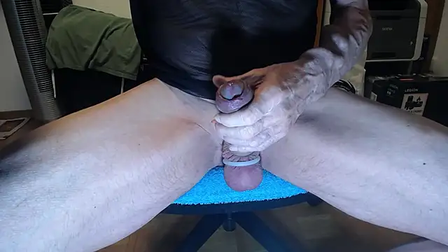 Snapshot of MrTrent chatting on 14, 3, 2025 MrTrent online show from 14, 3, 2025