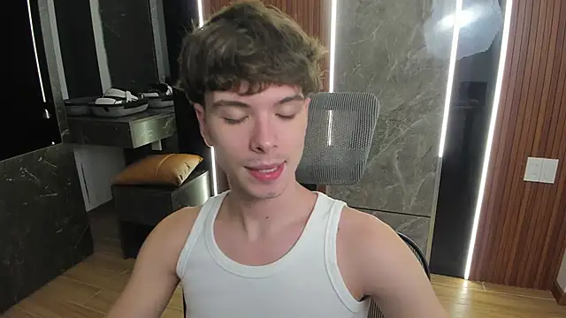 Snapshot of calvin_love_you chatting on 7, 6, 2026 calvin love you online show from 7, 6, 2026