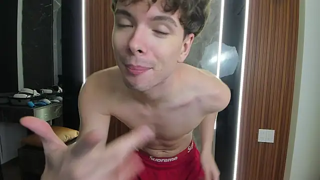 Snapshot of calvin_love_you chatting on 14, 7, 2026 calvin love you online show from 14, 7, 2026