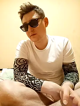 Snapshot of What_the_luck chatting on 1, 1, 2025 What the luck online show from 1, 1, 2025