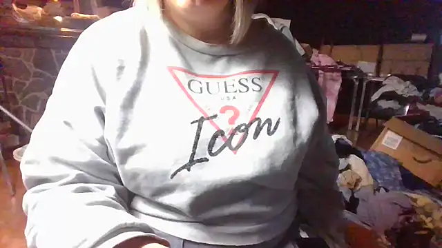 Snapshot of maria38xxx chatting on 5, 10, 2025 maria38xxx online show from 5, 10, 2025