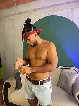 noah jones   online show from 11, 2, 2026