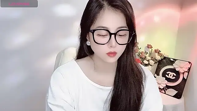 Lydia 170 online show from 15, 6, 2026