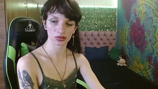 BurningVenus12 online show from 15, 4, 2026