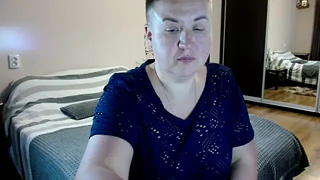 Annet1912 online show from 8, 11, 2025