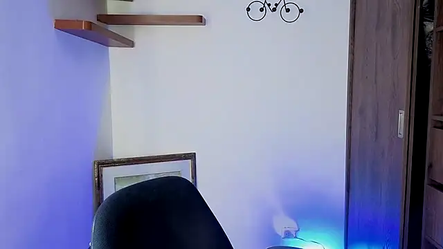 avans 15 online show from 1, 10, 2025