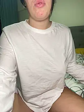 Snapshot of lilylush24 chatting on 23, 3, 2025 lilylush24 online show from 23, 3, 2025