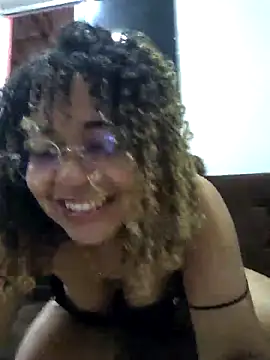 VitoriaFernandes online show from 19, 2, 2026