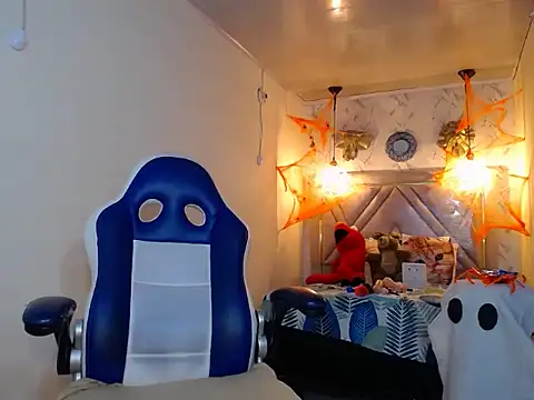 alexa-cooper- online show from 18, 10, 2025